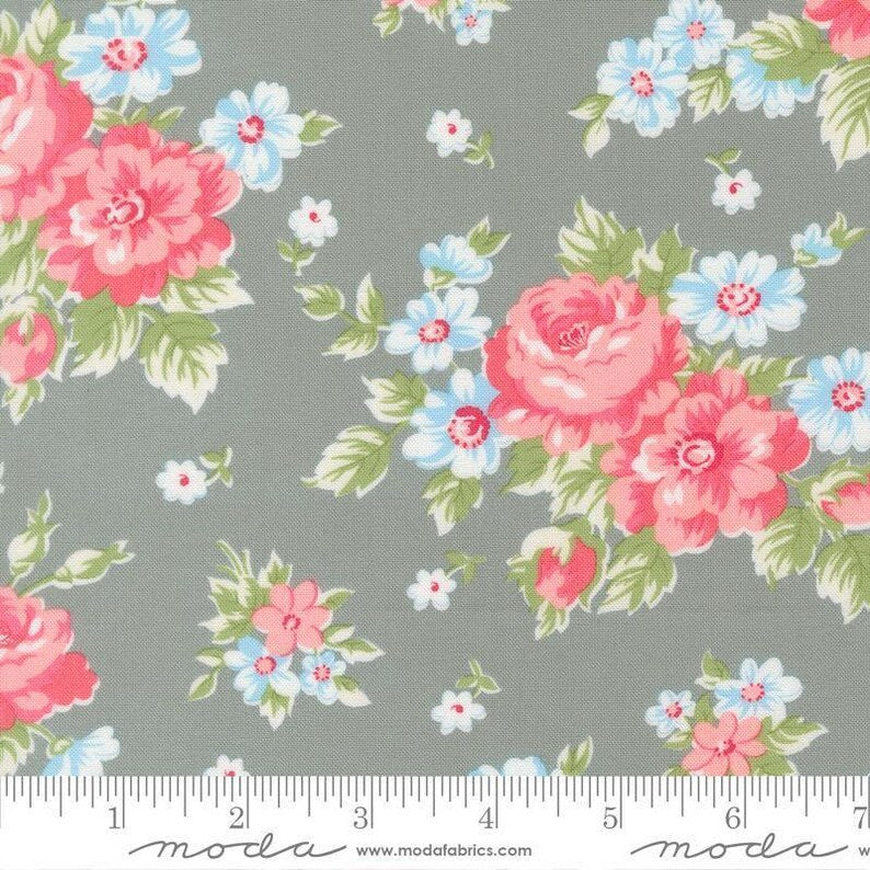 END OF BOLT 710 A Cat Named Stitch Blooming Florals Tabby Gray Floral Fabric 55340 Moda Fabric background 100% cotton quilting fabric