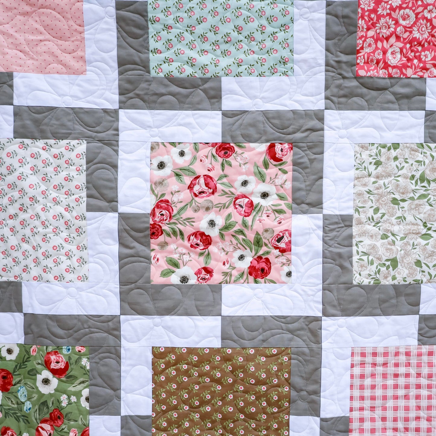 Iconic Quilt Sample Featuring Moda Lovestruck Fabric, 78" x 78" image 1