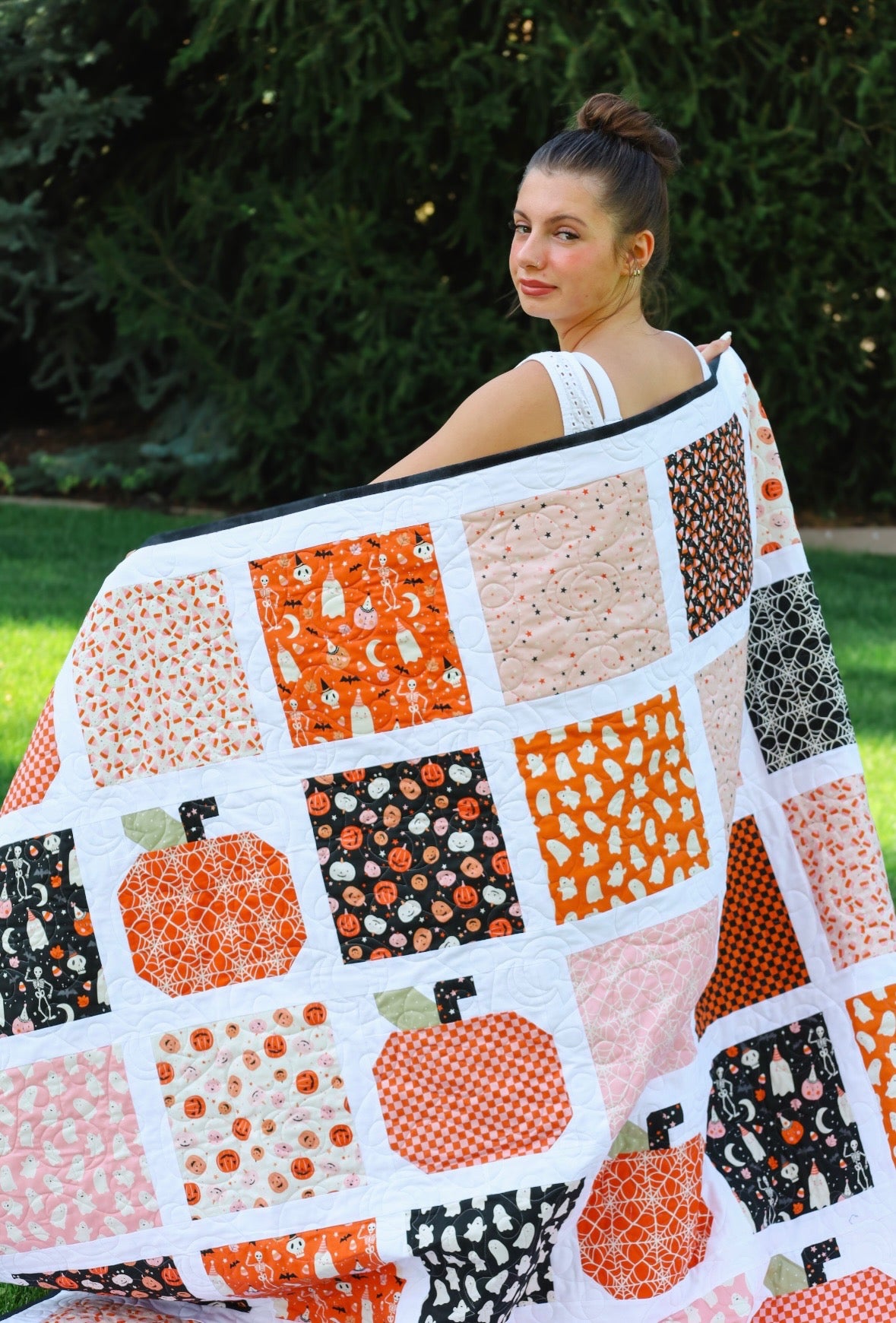 Pumpkin Patch Pre-Cut Ready-To-Sew Quilt Kit Featuring Hey Pumpkin by Riley Blake