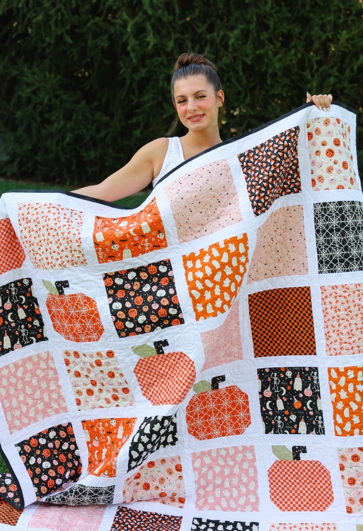 Pumpkin Patch Pre-Cut Ready-To-Sew Quilt Kit Featuring Hey Pumpkin by Riley Blake