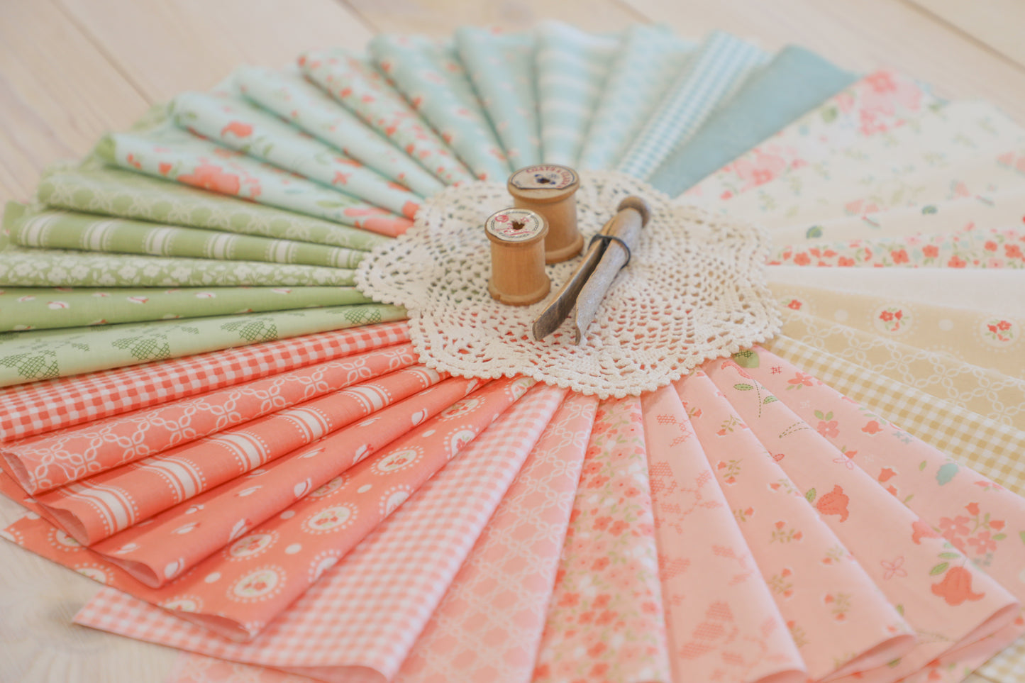 Sunbonnet Layer Cake® 31760LC Moda Precuts pre-cut Layer Cake 10" squares quilt fabric by My Sew Quilty Life