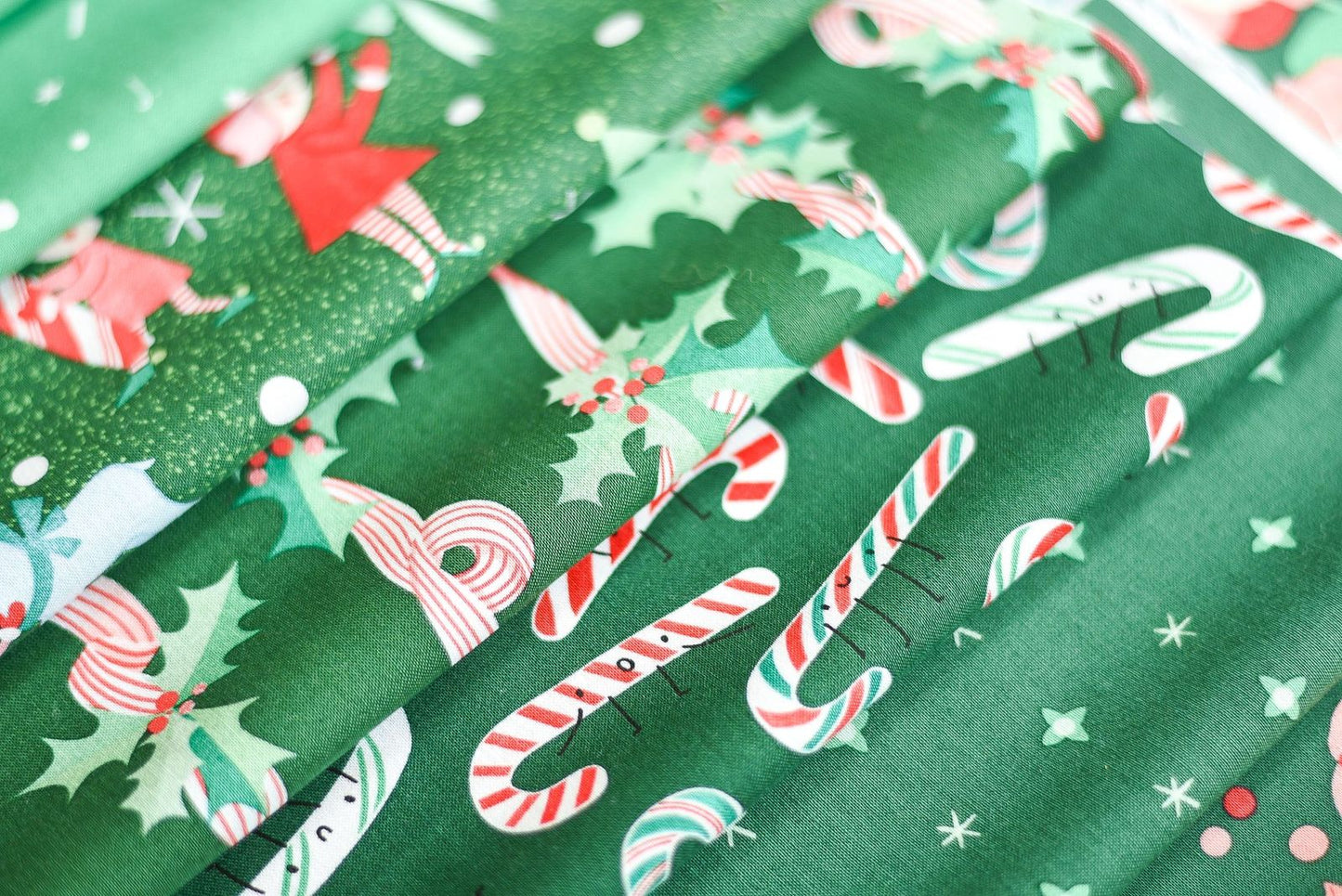 Tiny Christmas Jelly Roll® 37130JR Moda Precuts Jelly Roll by Moda 100% cotton fabric quilt fabric strips Lizzy House