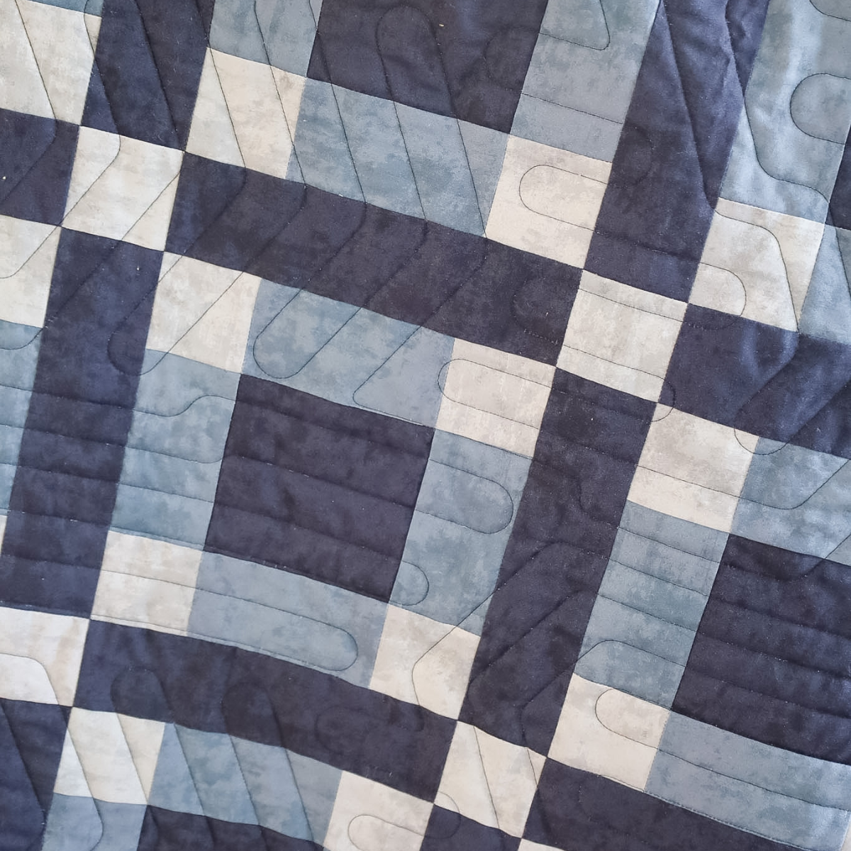 Lockstep Pre-cut Sew-Ready Quilt Kit | 65"x75"