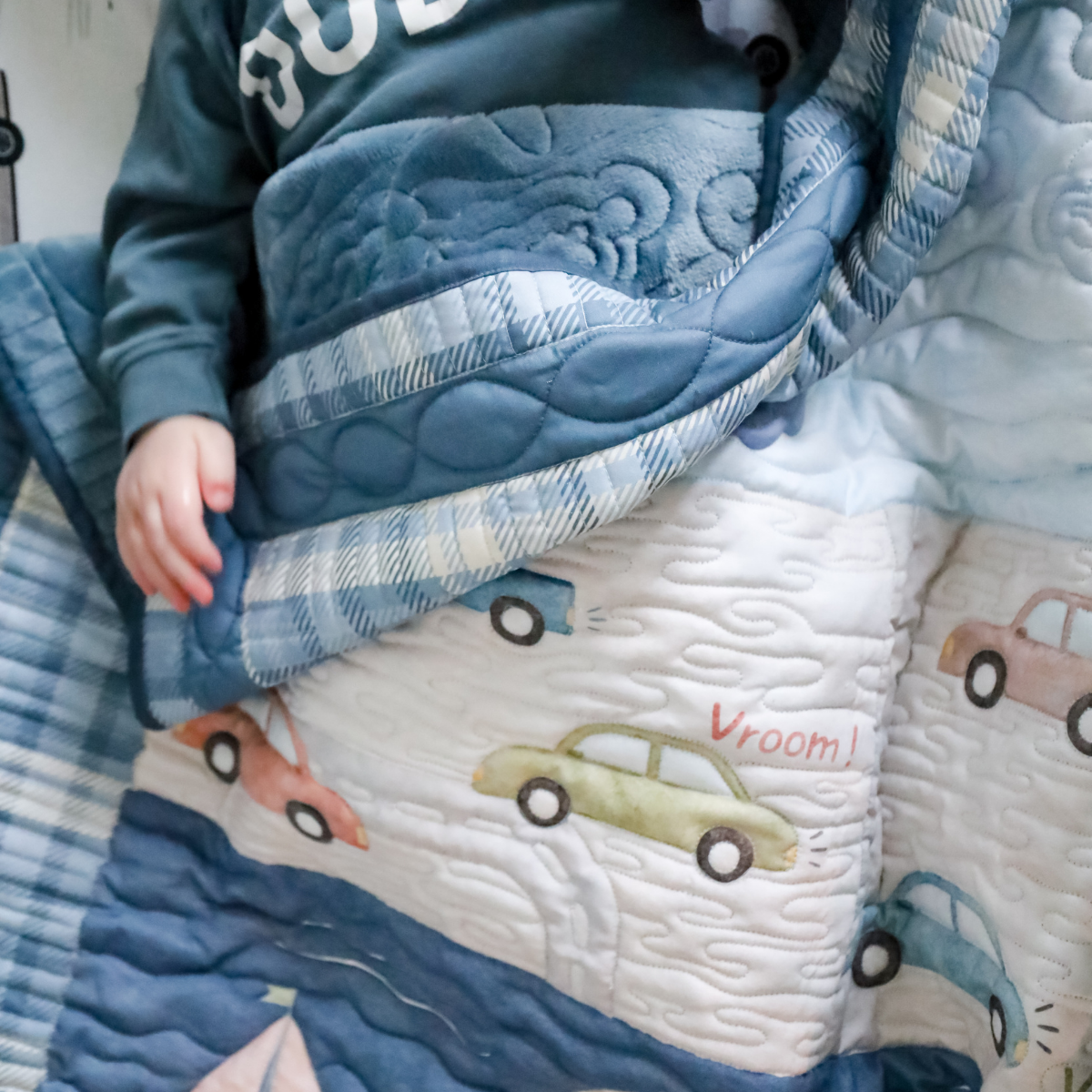 Busy Movers Easy Snuggle Quilt Kit (PlushMere Backing Included)