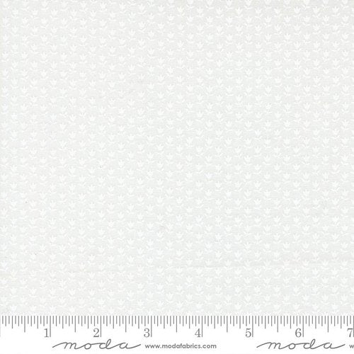 END OF BOLT 69 Moda 55347 A Cat Named Stitch White 100% cotton quilting fabric