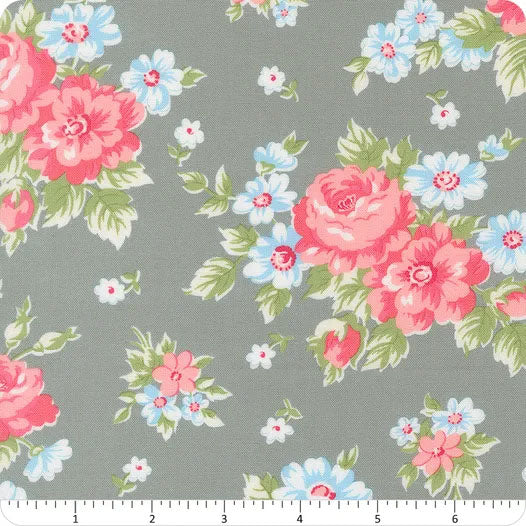 END OF BOLT 755 A Cat Named Stitch 55340-16 Fabric background 100% cotton quilting fabric
