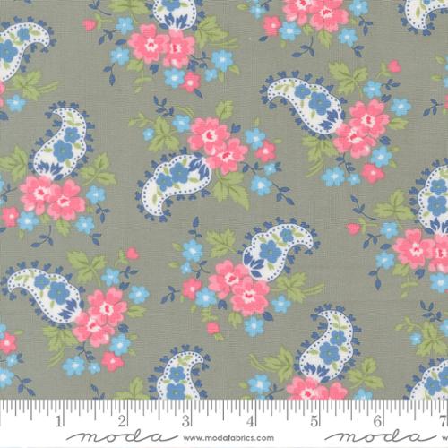 Backing for Kittens quilt 4.75 yards Cat Named Stitch Grey 55346 16