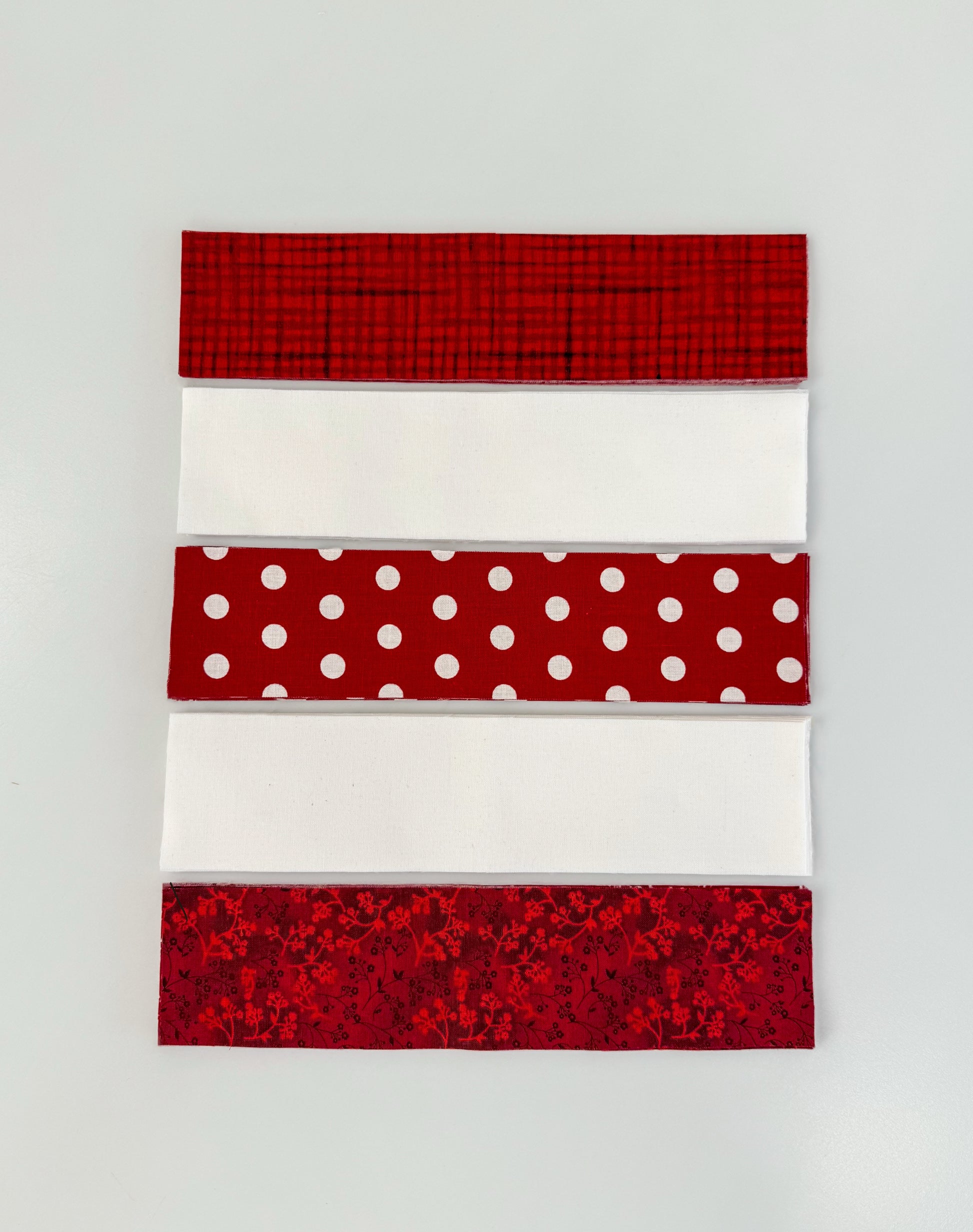 Coton imprimé Rouge Fleur Vert D'eau Oekotex Coton imprimé Rouge Fleur Vert D'eau Oekotex