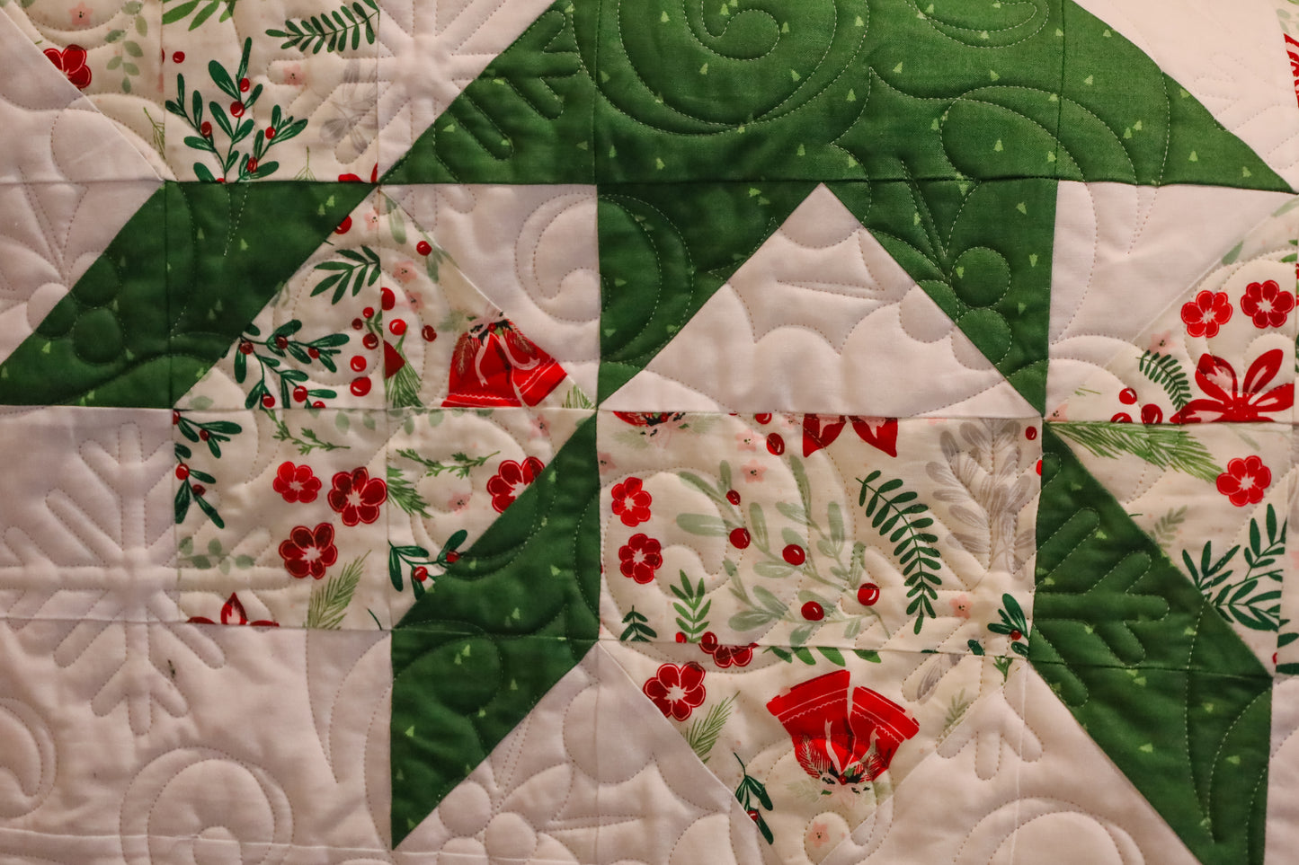 Swoon Christmas Precut Sew-Ready Quilt Kit featuring Riley Blake Mistletoe & Holly