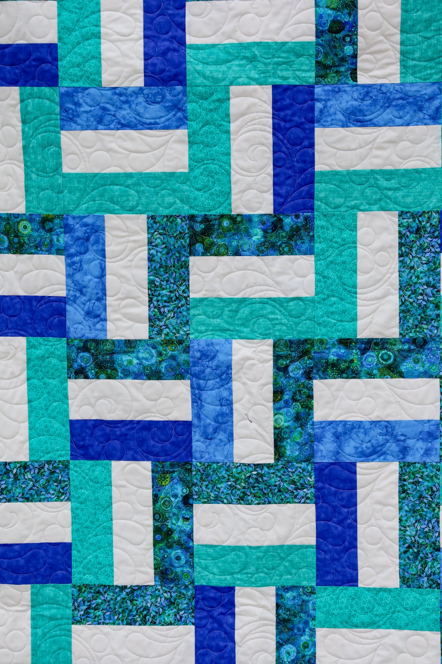 Picket Fences Breezy Blues  Pre-Cut Ready-To-Sew Quilt Kit