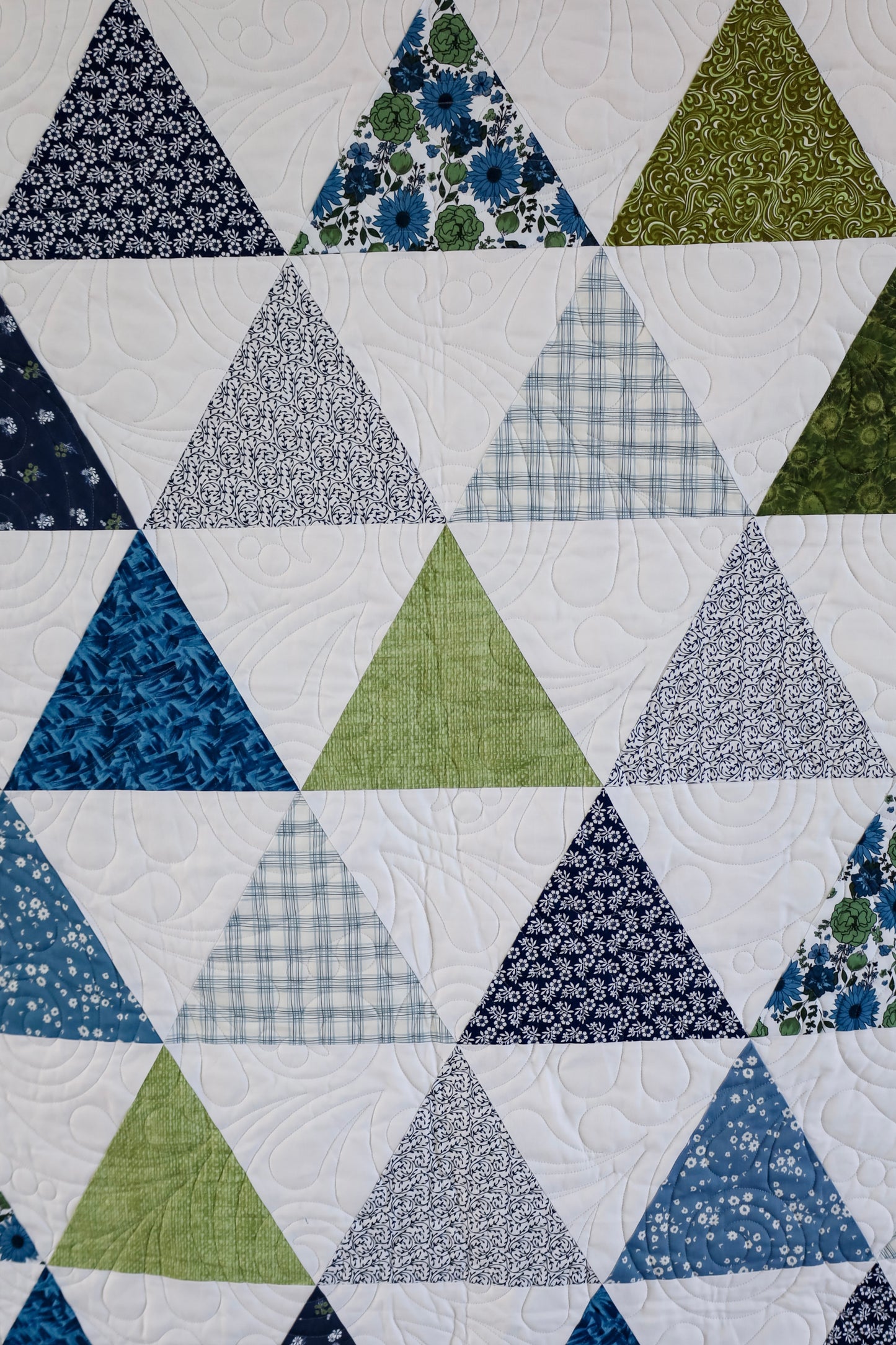 Breezy Summit Precut Quilt Kit (Includes Backing!)