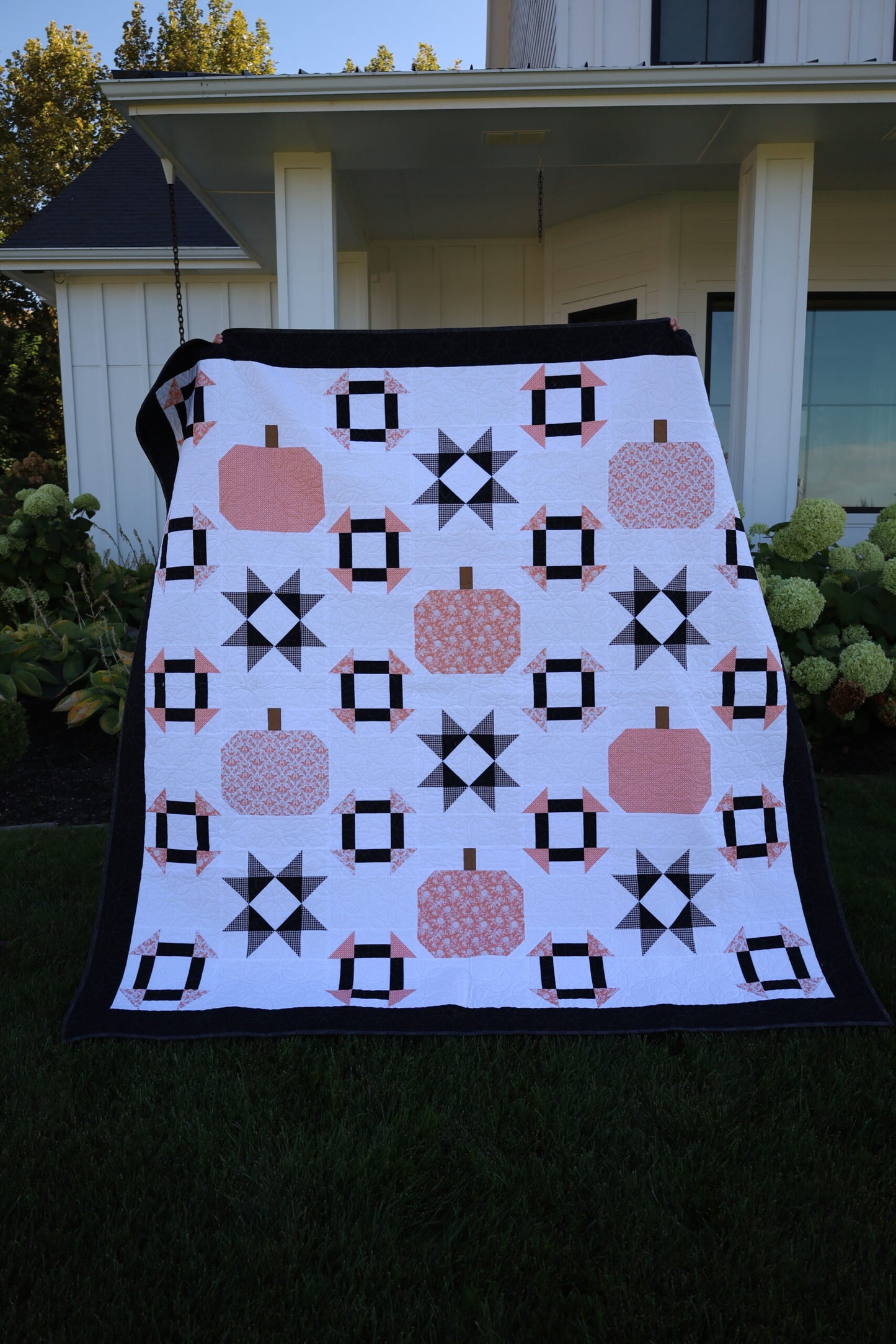 Country Pumpkins Precut Sew-Ready Quilt Kit