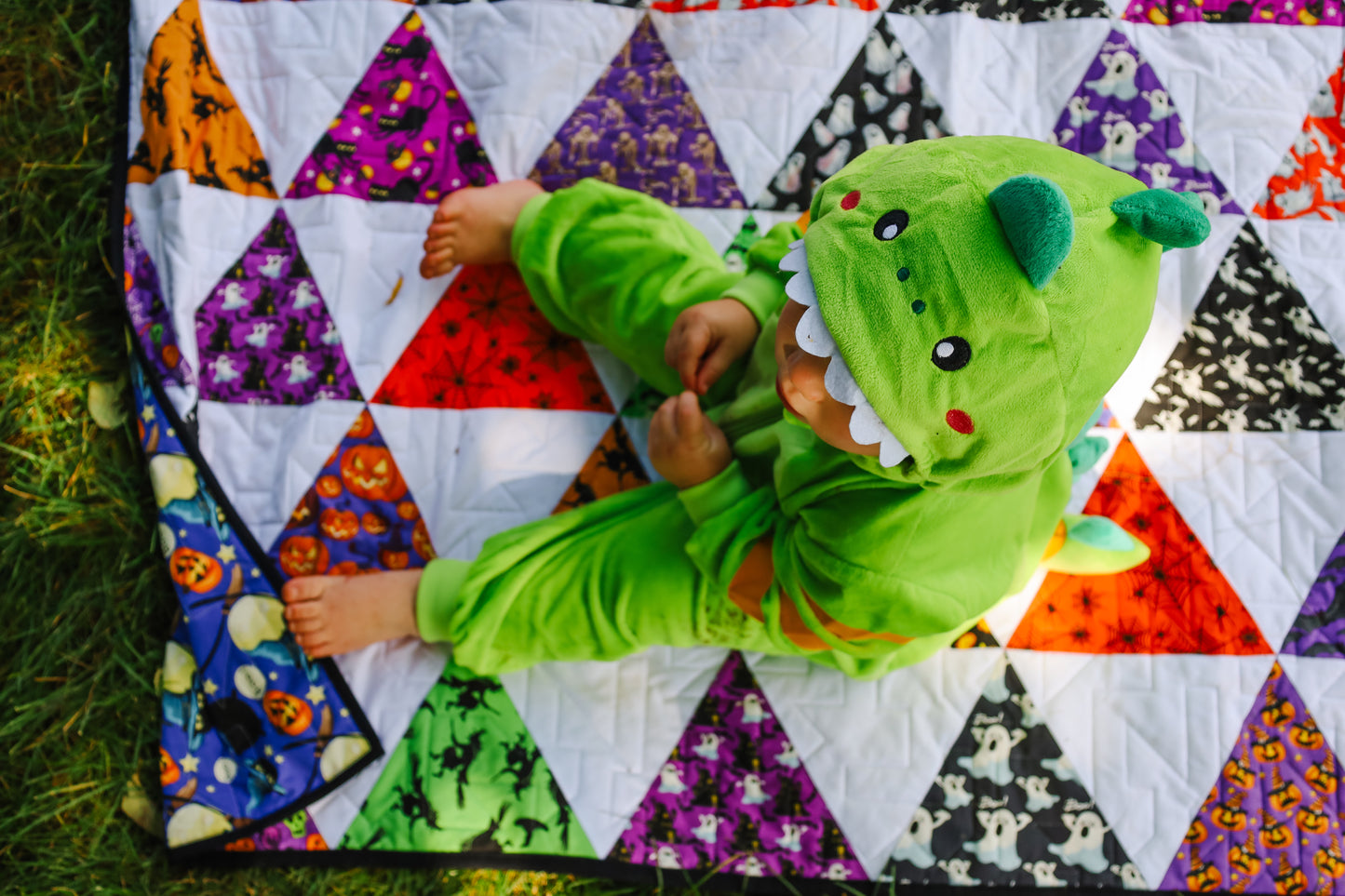 Spooky Summit Quilt Kit