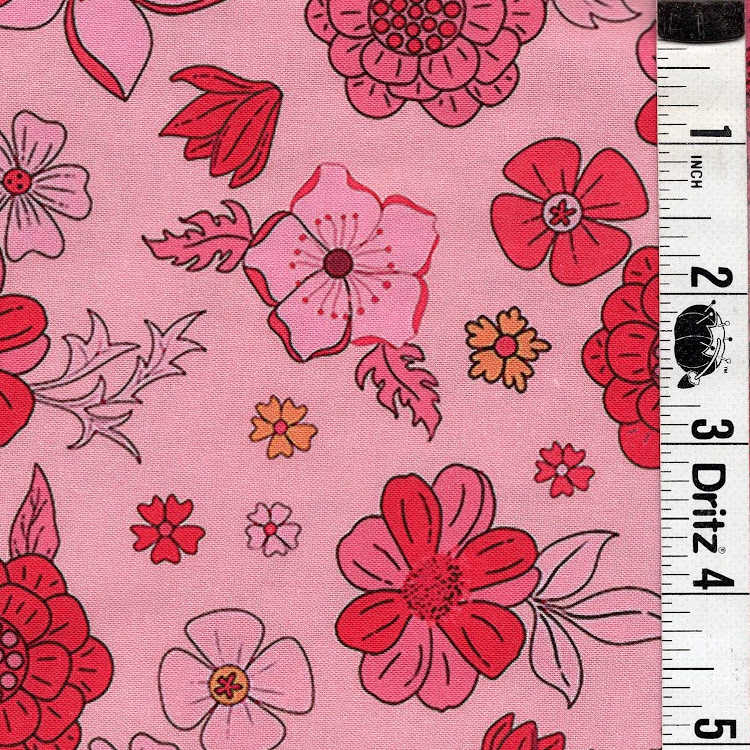 5-Yard Continuous Fabric Cuts Flowers on Pink– Endless Possibilities!