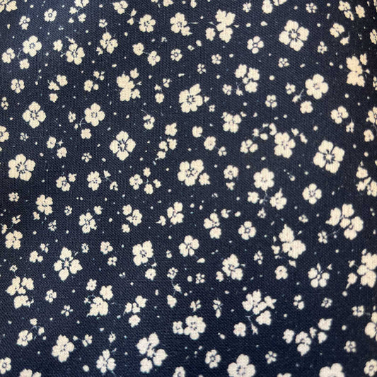 END OF BOLT 773 White Flowers on Navy background 100% cotton quilting fabric