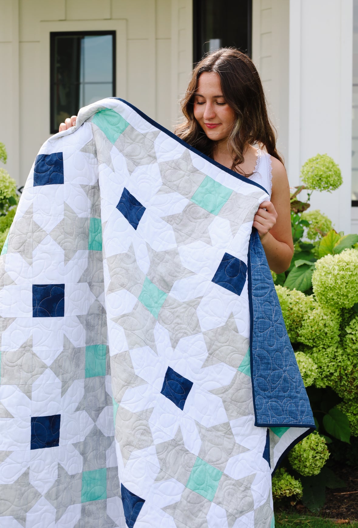 Simplicity Pre-Cut Ready-To-Sew Quilt Kit Featuring Riley Blake Shabby